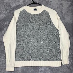 GAP Men’s Sweater Medium Gray & White Crewneck 100% Cotton Long Sleeve Pullover